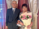 «Все началось с того, что она наступила мне на ногу»: В Шахтах поздравили семью, ответившую «золотую» свадьбу