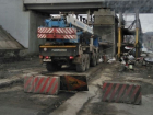 Ремонт моста на улице Маяковского в Шахтах продолжает собирать пробки
