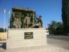Скульптура «Шахтеров-крепильщиков» на въезде в Шахты была установлена 50 лет назад