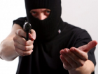 Два нападения с сигнальным пистолетом совершил безработный грабитель-«неудачник»  в Шахтах 