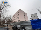 Успеть до конца июня: помещения педиатрического отделения по Мечникова чистят от пыли