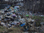 Шахтинцы возмущены горой мусора возле дома по переулку Короткий