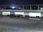 Девушка вылетела на дорогу, мотоцикл всмятку: ДТП под Шахтами