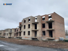 До конца этого года обещают завершить строительство многоквартирных домов по Калинина в Шахтах
