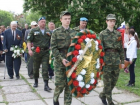 На мемориальном комплексе «Слава» в Александровском парке в Шахтах и в поселке Красина отметили День Победы