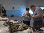 Около 50 кг наркотиков и более 2 тонн сырья для их производства обнаружили в цехе для пошива носков в Шахтах