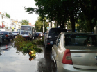 На Шахты обрушился ливень с градом, затопив улицы и повалив деревья