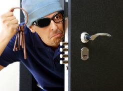 Шахтинец совершил кражу в Целинском районе