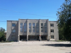 Работодатели Шахт ищут менеджера, слесарей, инженера и оператора автоматики