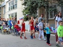 Воспитанники шахтинского центра «Добродея» пообщались со спортсменами