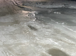 Каток вместо дороги образовался на улице Грушевский антрацит в Шахтах