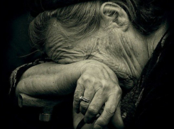 Шахтинка в пьяном виде избивала собственную мать