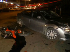 В Шахтах столкнулись «Мазда-6» и мотоцикл