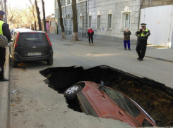 «Грохот страшный, вибрация, в ужасе выбежал на улицу»: в соцсетях обсуждают землетрясение в Нахичевани 