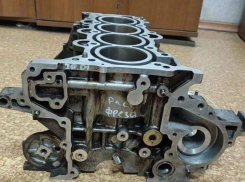 Автомеханик украл блок цилиндров из машины при ее ремонте в сервисе в Шахтах