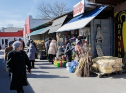 На оптовых базах Шахт цены на продукты пока в норме