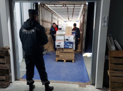 В Шахтах создан региональный распределительный центр гуманитарной помощи для беженцев