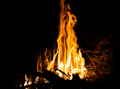 Дым вокруг: с наступлением осени недобросовестные горожане начали сжигать листву