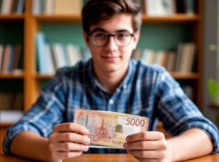 Студентов Шахт обязывают оплачивать услуги, которые должны быть бесплатными в колледже