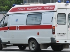 В Шахтах «скорая» столкнулась с «десяткой»
