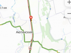 На трассе М-4 «Дон» образовалась внушительная пробка в районе Шахт