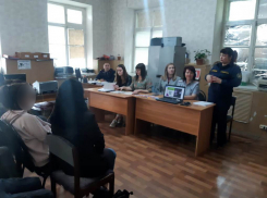 В Шахтах несовершеннолетним, состоящим на учете в Управлении исполнения наказаний и комиссии ПДН, предлагают трудоустройство