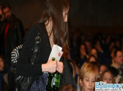 Залы кинотеатров и театров могут объявить безалкогольной зоной