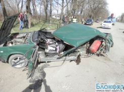 На въезде в поселок Артем при столкновении с Хондой Аккорд ВАЗ-2107 разорвало на части: 27-летний водитель госпитализирован