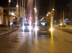 В Шахтах 19-летний парень на внедорожнике «Мазда» сбил мужчину на пешеходном переходе