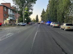 Скончались двое пострадавших, находившихся в отечественной легковушке, попавшей в ДТП в поселке Петровского в Шахтах 