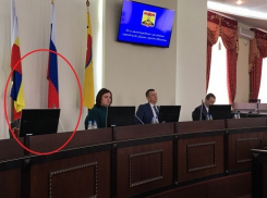 Депутаты приняли заочно отставку Игоря Медведева