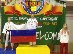 Шахтинка победила на соревнованиях по каратэ