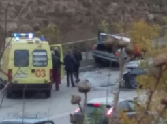 Новая авария на «дороге смерти» в Шахтах собрала пробку