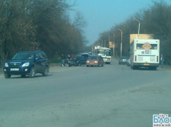 В Шахтах на въезде в поселок Артем произошла авария