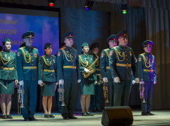 В Шахтах представили альманах «Сплоченные Великой Отчизной»