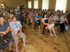 Горняки «КИНГКОУЛа» в соседнем с Шахтами Гукове встретились с властями