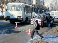 В Шахтах на улице Заводской «пятерка» сбила второклассника