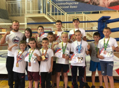 «Красивые бои с бескомпромиссной победой»: шахтинский кикбоксинг в лидерах