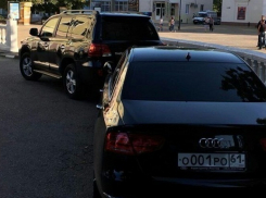 Губернаторский кортеж, припаркованный под запрещающим знаком, возмутил шахтинца
