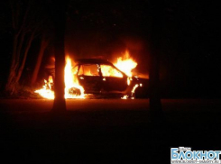 В Шахтах сгорела машина