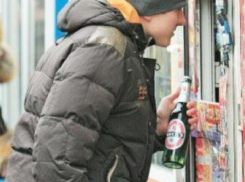 За продажу пива подросткам продавец в Шахтах осуждена на полгода общественных работ 