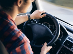 В донской столице, в зависимости от способа оплаты, проезд в автобусе будет иметь три цены