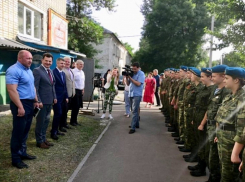 Космонавт Романенко прилетел в Шахты