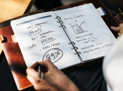 В дверь позвонил переписчик: полицейские рассказали, как распознать мошенника