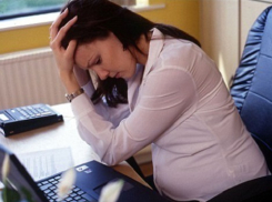 В Шахтах предприниматель уволил беременную девушку за придуманные им прогулы