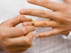 «В постели с врагом»: в Шахтах 70% пар подают на развод