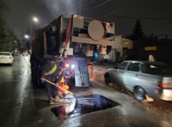 Минтранс выявляет, а ремонт продолжают: замкнутый круг дорожного бракоделия ведется в Шахтах