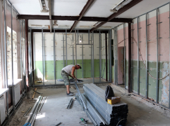 Ждали 20 лет: юные танцоры скоро будут заниматься в обновленном зале