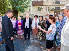 Олег Пахолков и Николай Маслинников провели семь встреч с шахтинцами