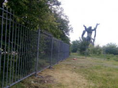 Так что же будет с «Мадонной Церетели» в поселке ХБК?